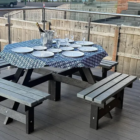 Apartment The Anchorage - Ocean Front Deck Saltburn-by-the-Sea
