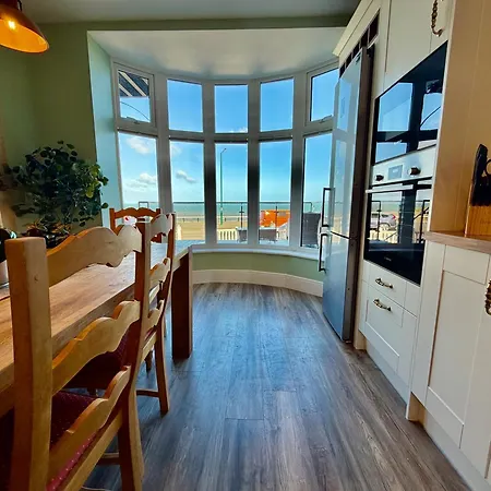The Anchorage - Ocean Front Deck Saltburn-by-the-Sea